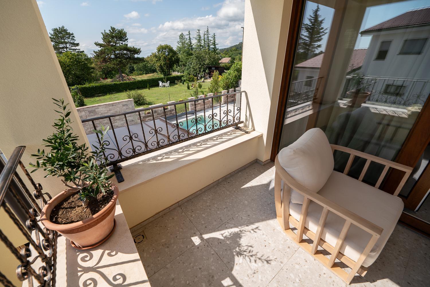 Apartments Kras 24 With Pool Sežana Exterior foto